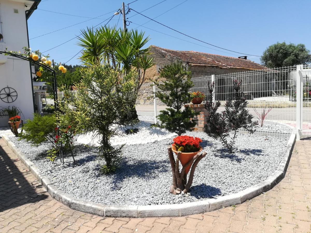 O Nosso Cantinho Lourical Exterior foto